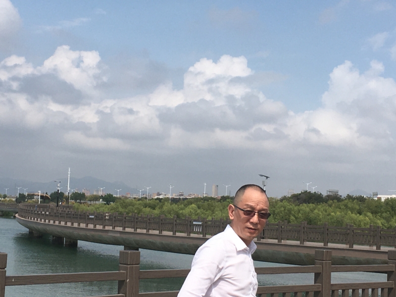 朗行天下的第一张照片--厦门交友中心